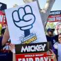 Tuntut Kenaikan Gaji, Ribuan Pekerja Disneyland Ancam Mogok Massal