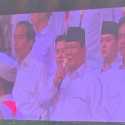 Momen Prabowo Diapit Jokowi dan Gibran