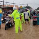 Jalan Slawi-Bumiayu Lumpuh Usai Dilanda Hujan Deras, Polres Tegal Lakukan Rekayasa Lalin
