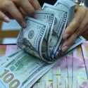 Bimbang Jelang Lebaran, Dolar AS Takluk di Rp16.555