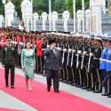 Pasukan Jajar Kehormatan Thailand Sambut Kedatangan Prabowo di Government House