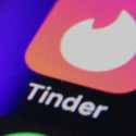 Industri Kencan Online Loyo, CEO Tinder Mundur
