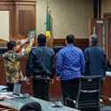 Kubu Hasto Protes Tiga Penyidik KPK jadi Saksi
