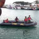 Tim SAR Berjibaku Cari Korban KMP Tunu Pratama Jaya di Selat Bali