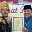 UKP Mardiono Terima Gelar Kehormatan Ampon Chiek