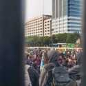 Mahasiswa Kembali Geruduk Gedung DPR