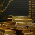 Harga Emas Dunia Merosot Hampir 1 Persen usai The Fed Pangkas Suku Bunga