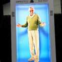 Almarhum Stan Lee Hidup Lagi dalam Bentuk Hologram