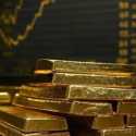 Harga Emas Dunia Makin Menjulang
