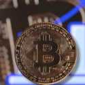Harga Bitcoin Ikut Turun seperti Emas Jelang Keputusan Suku Bunga The Fed