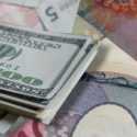 Dolar Tergelincir Melawan Yen di Akhir Pekan