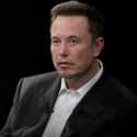 Gaji Elon Musk di Tesla Tembus Rp16.700 Triliun