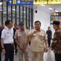 Prabowo Tinjau Stasiun Manggarai Hingga Naik KRL ke Tanah Abang