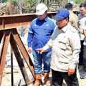 Jelang Tahun Baru, Prabowo Cek Progres Jembatan Bailey Sungai Garoga