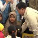 Prabowo Tinjau Posko Pengungsian di Agam Sumbar