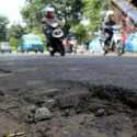 Perbaikan Jalan Berlubang di Jakarta Tunggu Cuaca Membaik