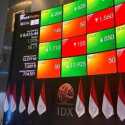 IHSG Awal Tahun Dibuka Menguat ke 8.683, Rupiah Tertekan