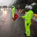 Polda Metro Turunkan Puluhan Ribu Personel Siaga Banjir