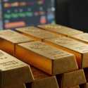 Harga Emas Dunia Ambles, Tertekan Dolar AS dan Imbal Hasil Obligasi