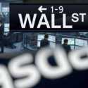 Wall Street Rontok: Tiga indeks Utama Kompak Parkir di Zona Merah