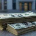 Dolar AS Catat Kenaikan Harian Terbesar Usai Delapan Sesi Melemah Beruntun