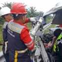 Ambulans Angkut Jenazah Hantam Truk, Dua Orang Tewas