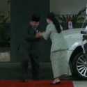 Puan Maharani Sambut Kedatangan Prabowo di Gedung DPR