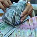 Rupiah Jebol Rp17.500 per Dolar AS, IHSG Ikut Tersungkur ke Zona Merah