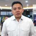 Seskab Teddy Beberkan Alasan Utama Prabowo Sering ke Luar Negeri