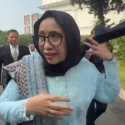 Nanik S Deyang Berkebaya Biru Jelang Dilantik Jadi Kepala BGN