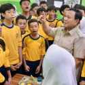 Momen Hangat Prabowo dan Siswa SMPN 111 Bahas Cita-cita Masa Depan