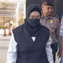 Mengungkap Skandal Pemerasan Bu Etik