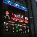 IHSG Ambruk-Dolar AS Tembus Rp18.081 Usai Pjs Gubernur BI Minta Pasar Tak Panik