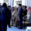 Prabowo Beri Salam Hormat ke Jokowi di HUT Bhayangkara ke-80