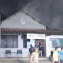 Kafe di Jalan Lapangan Tembak Kebakaran
