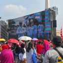 Momen Warga Antusias Nobar Detik-detik Proklamasi di Monas