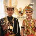 Gibran Rakabuming dan Selvi Kenakan Busana Adat NTT