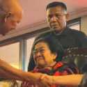 Tangis Megawati Pecah saat Wajah Bung Karno Muncul di Langit Gelora Bung Tomo