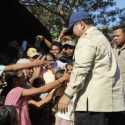 Prabowo Sambangi Posko Pengungsian Nagekeo NTT