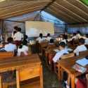 Kemendikdasmen Kirim Tenda Darurat dan Bantuan Sekolah Bertahap ke NTT