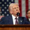 Trump Tuntut The Fed Pangkas Suku Bunga Secara Agresif
