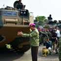 Menhan Sjafrie Serahkan 12 Ranpur Amfibi AAV M-35 Buatan AS ke Marinir