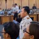 Kalapas Cibinong Kabur dari Wartawan Usai Rapat di DPR