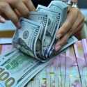IHSG Melesat 1,21 Persen, Rupiah Jauhi Rp18.000 per Dolar AS