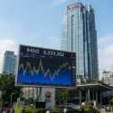 Trading Halt Tak Redam Tekanan, IHSG Sesi I Ambles 10,76 Persen
