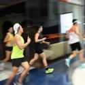 Dikepung Kabut Asap, Warga Singapura Pilih Jogging di dalam Mal