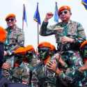 Memanggul Panglima TNI dan Kapolri