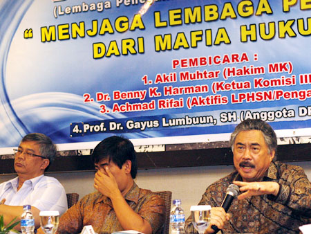 BAHAS MAFIA HUKUM