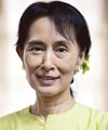 Suu Kyi Lambaikan Tangan Dari Atap Mobil Yang Dibuka