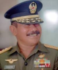 <i>Feisal Tanjung, Panglima ABRI Tembak Langsung yang Sering Bikin Kaget...</i>